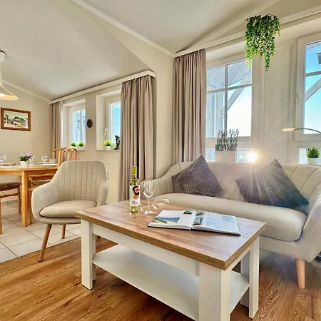 Komfortable In Mit Balkon * Sellin (Rugen)