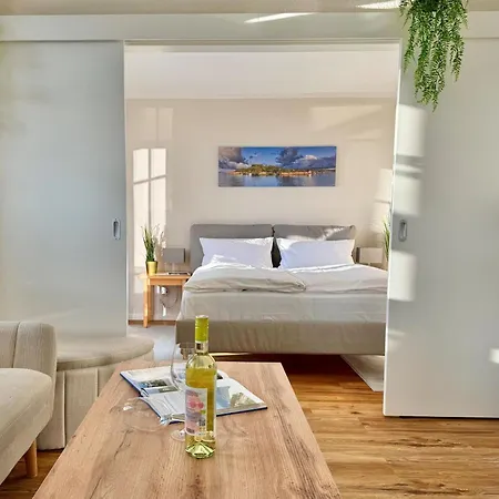 Komfortable In Mit Balkon Lejlighed
