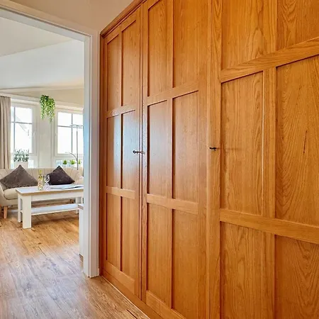 Komfortable In Mit Balkon Sellin (Rugen)